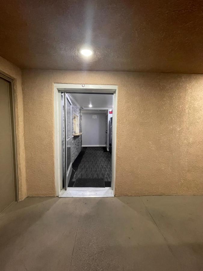 סן ברנרדינו El Patio Hotel מראה חיצוני תמונה